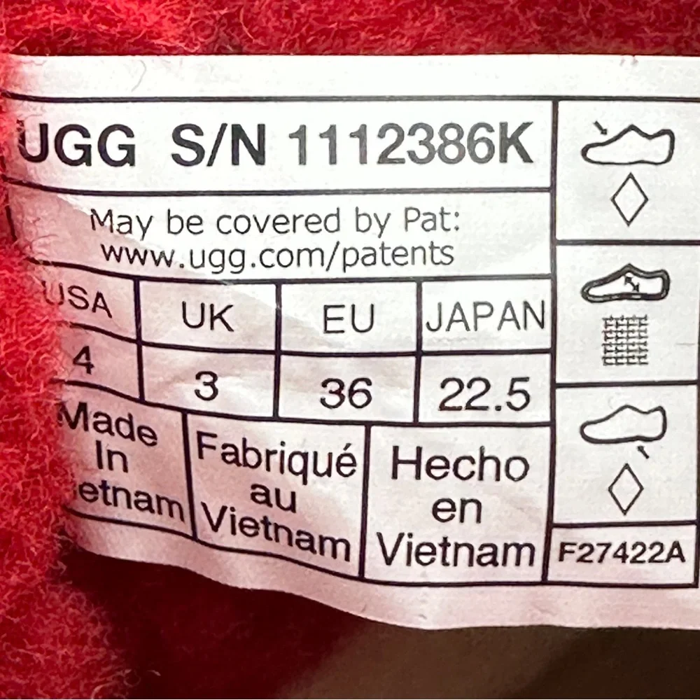 UGG Classic Clear Mini Boots. Size 4